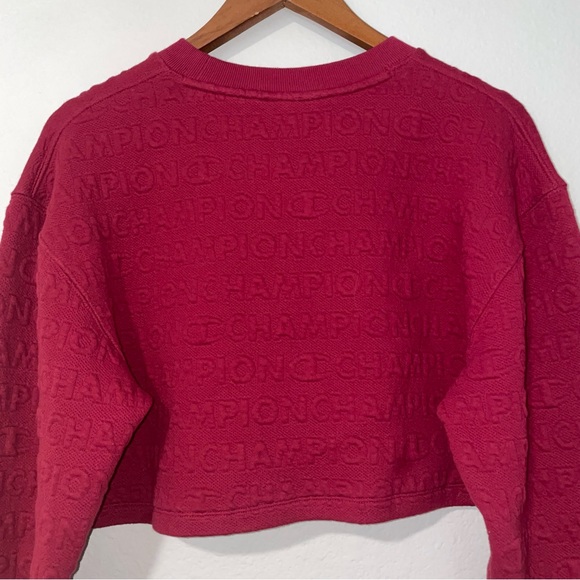 Champion Women’s Cropped Red Embossed Logo Sweatshirt Long Sleeve Size S EUC - Picture 13 of 16